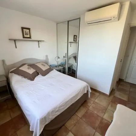 펜션 Maison Climatisee 2 Chambres, Proche Village, Terrasse, Jardinet, Piscine, Parking Prive - Fr-1-726-14 *